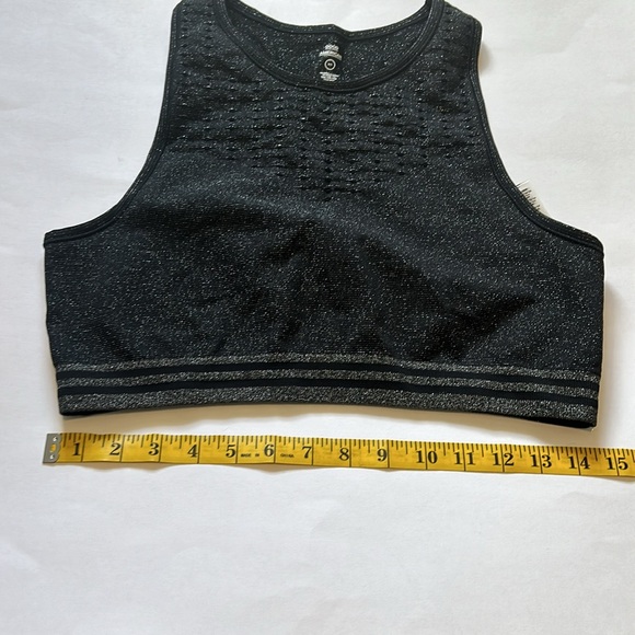 Good American sport top - Picture 6 of 9